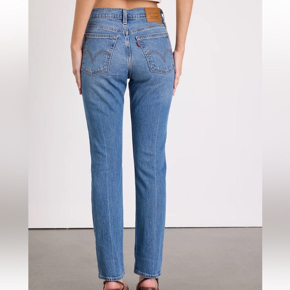 Classic Levi’s 501 Women’s Wedgie Straight Leg Jeans Size 28